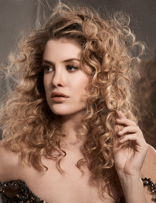 Unlock Perfect Curl Formation: The Benefits of a Modern Perm for the Perfect Curly Hair